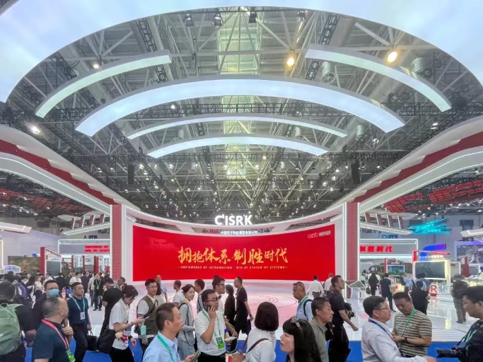 中国NG大舞台展馆前人头攒动